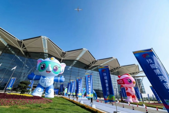 以智造致匠心！“小宇”领衔，宇通服务第三届全国技能大赛